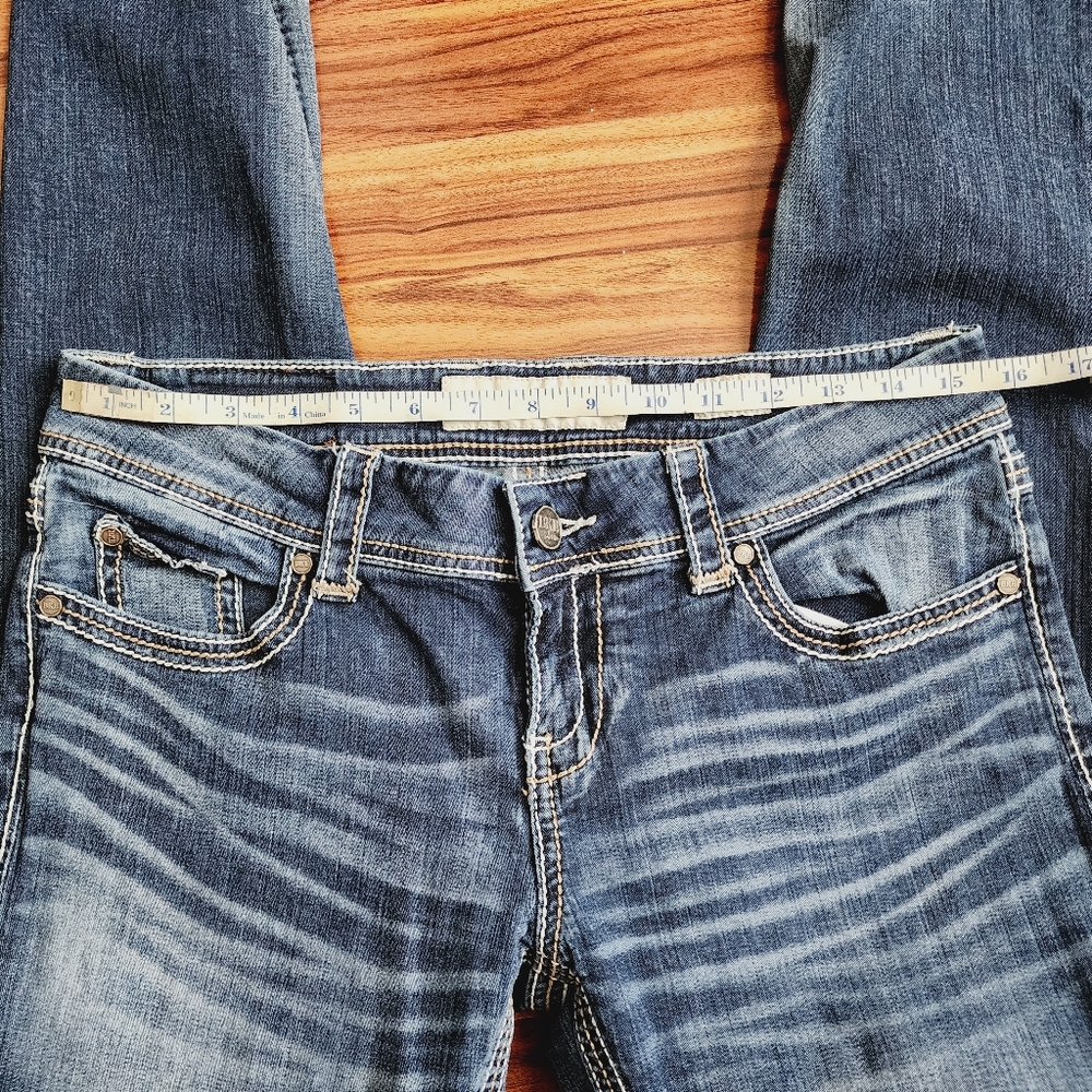 BKE Buckle Skinny Straight 30 x 31.5 - Picture 12 of 12